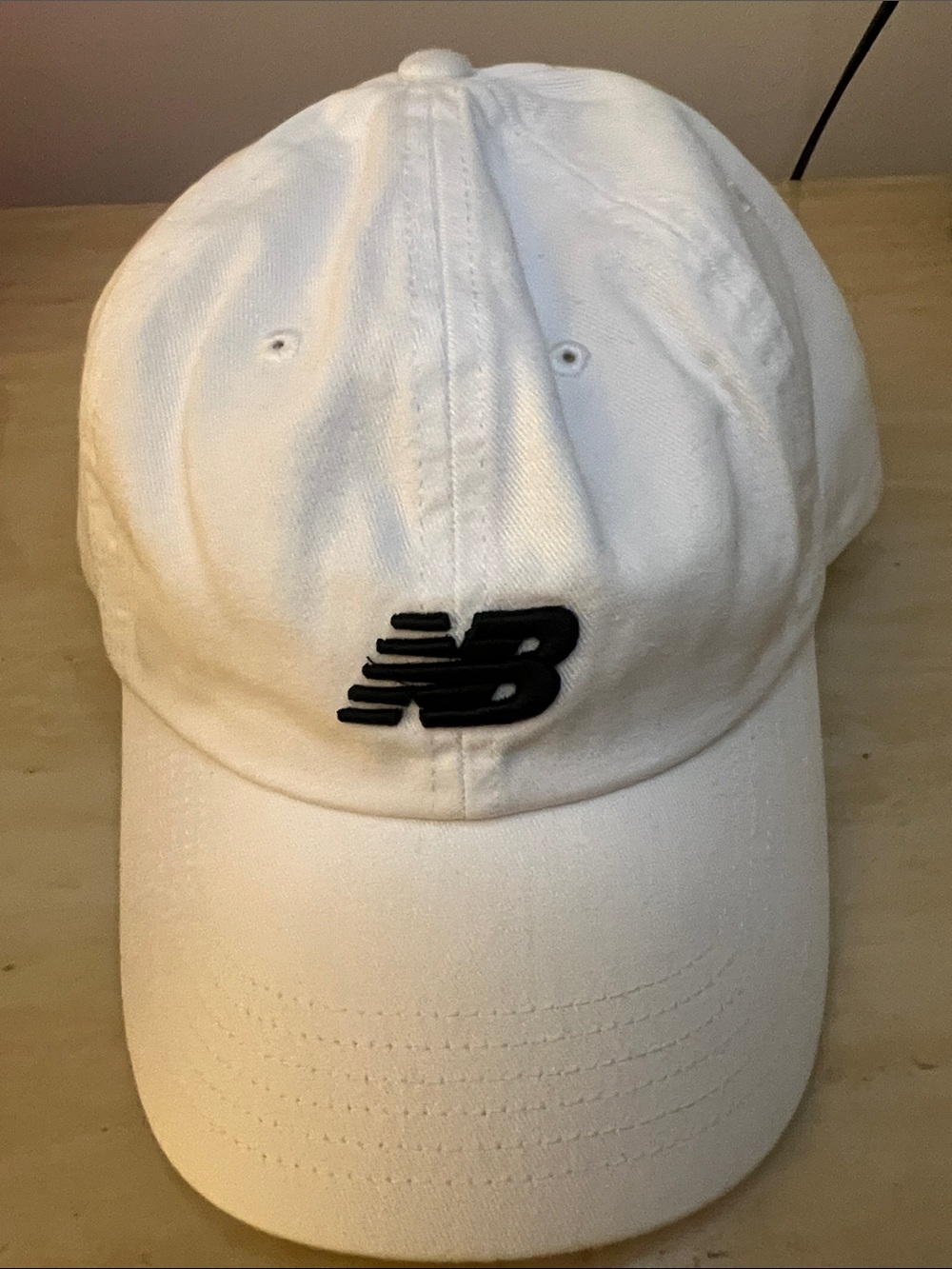 New Balance White Baseball Cap with Black NB Logo